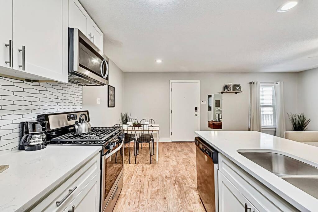 New - Near Deep Ellum + Downtown Dallas Flat المظهر الخارجي الصورة