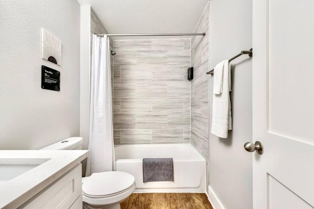 New - Near Deep Ellum + Downtown Dallas Flat المظهر الخارجي الصورة