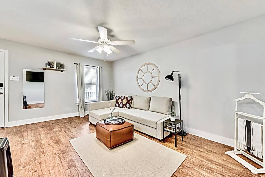 New - Near Deep Ellum + Downtown Dallas Flat المظهر الخارجي الصورة
