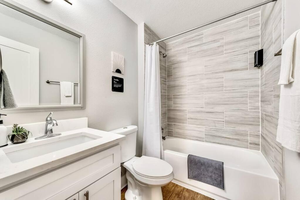 New - Near Deep Ellum + Downtown Dallas Flat المظهر الخارجي الصورة